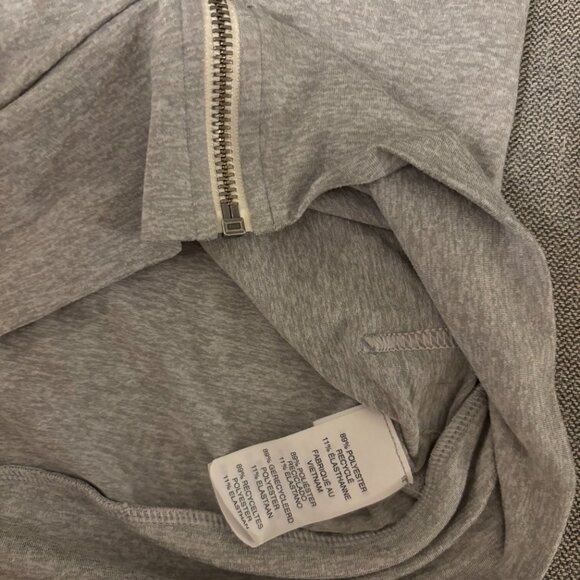 Vuori Performance Hoodie & Shorts Set — Size XS/S - Picture 11 of 11